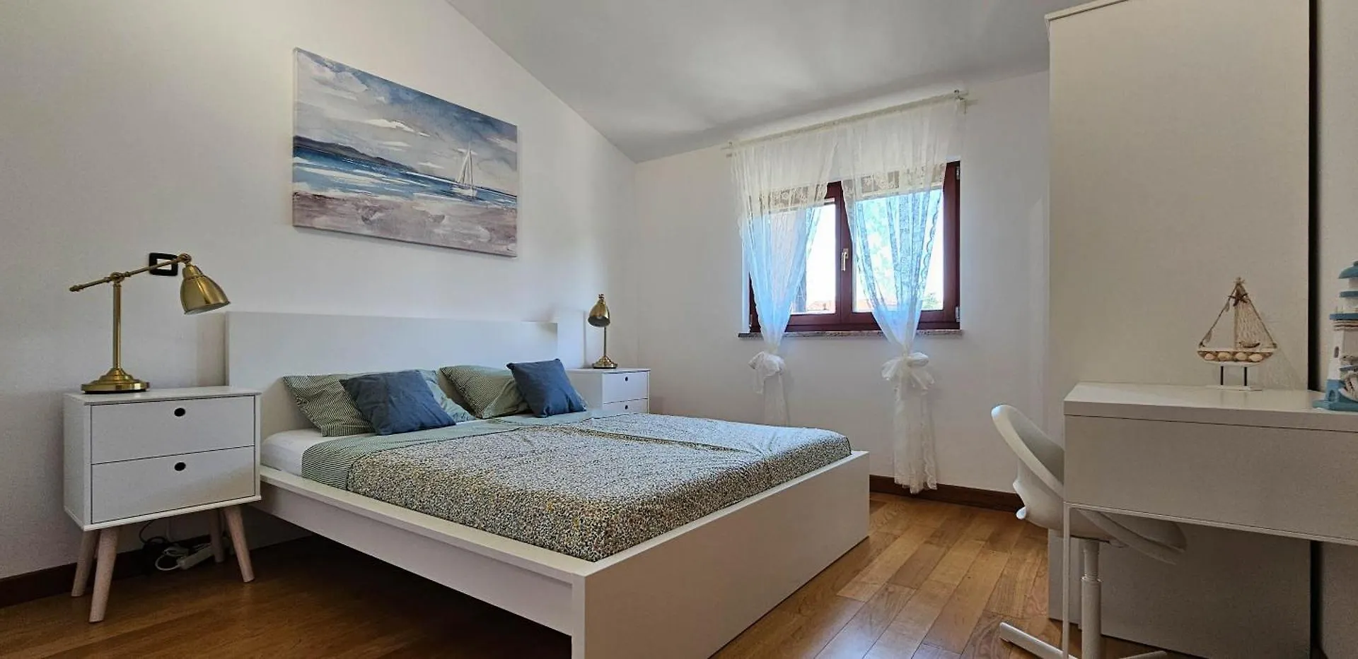 Apartment Bluemare B6 With Shared Pool Liznjan 0*,  Croatia