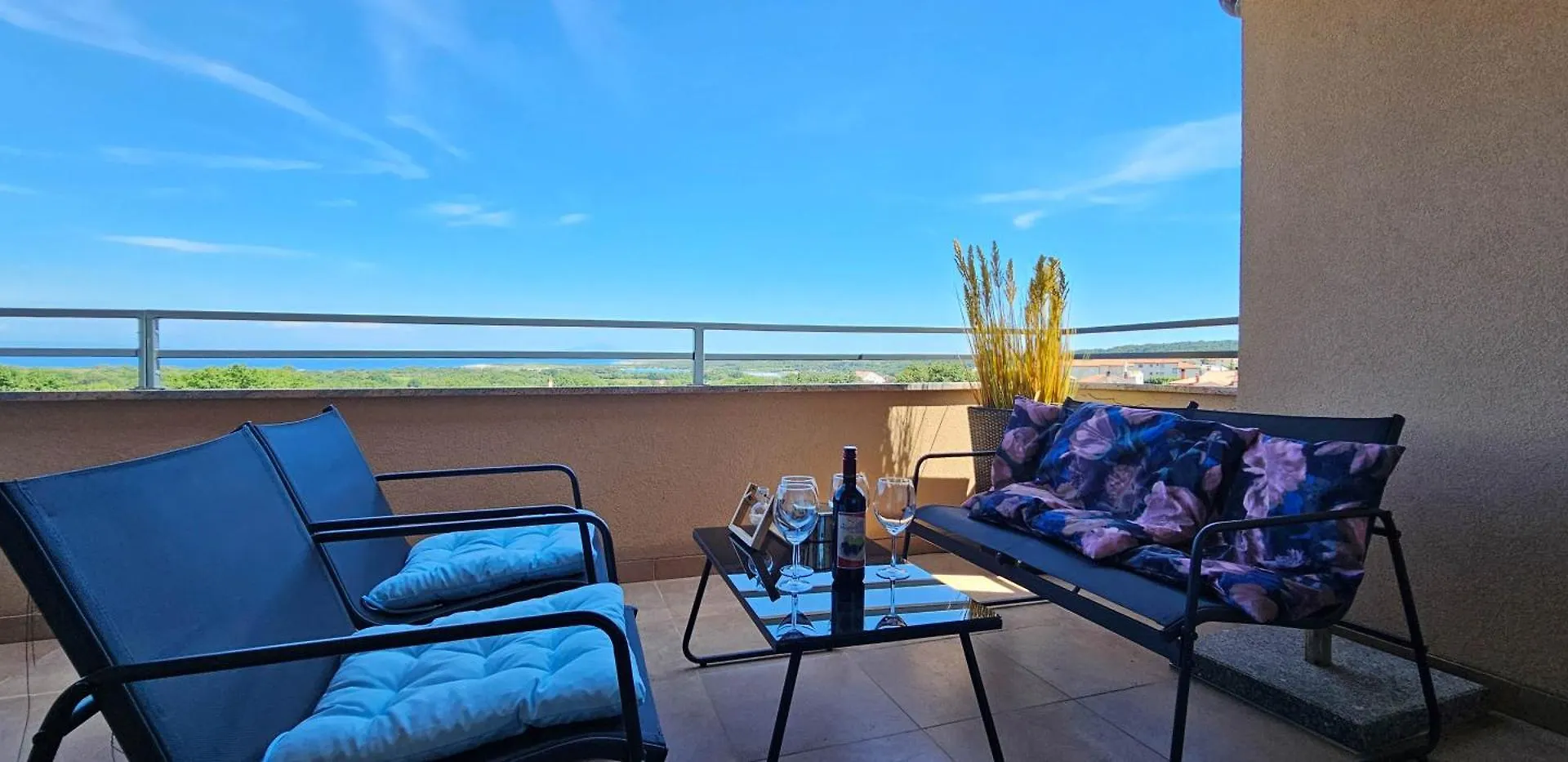 Apartment Bluemare B6 With Shared Pool Liznjan