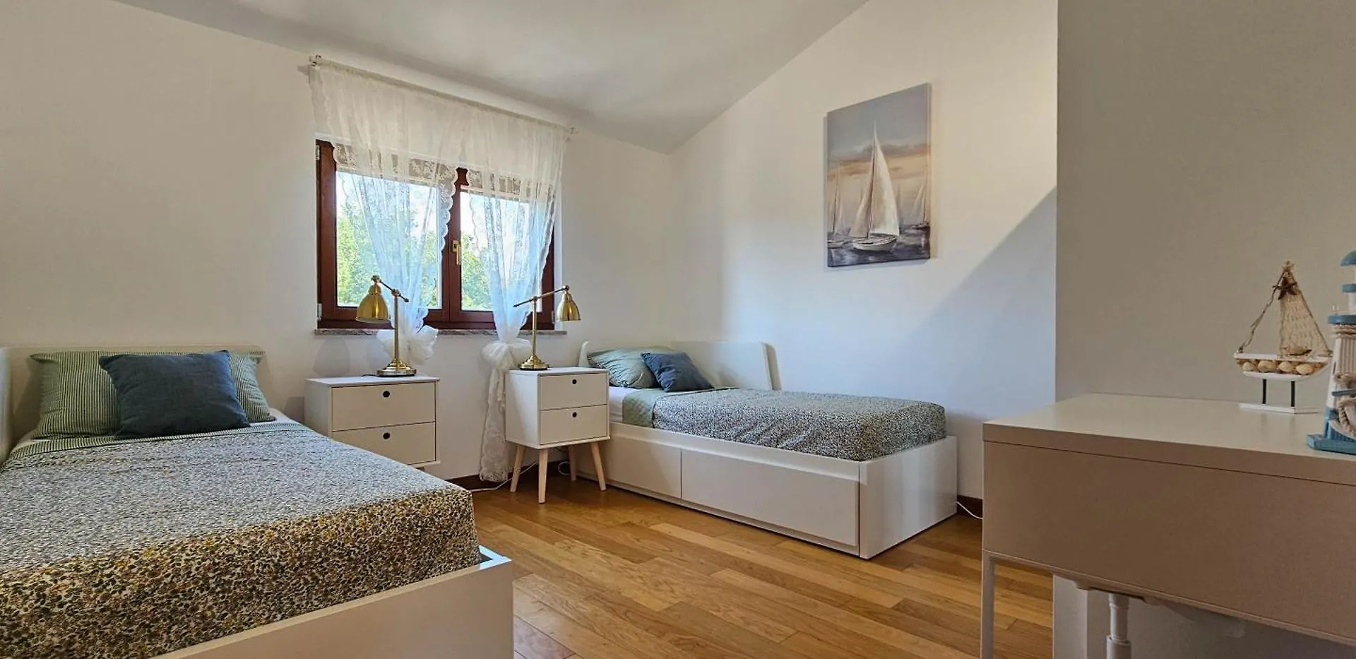 Apartment Bluemare B6 With Shared Pool Liznjan Croatia